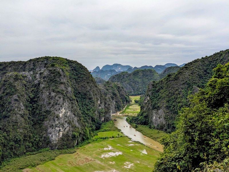 Baie d'Halong terrestre