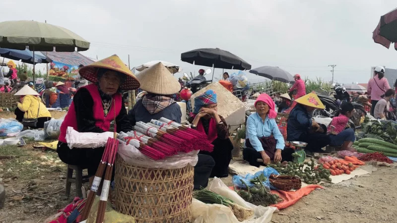 Le march&eacute; de Muong Lo