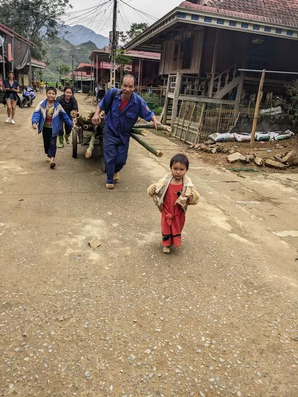 Les habitants locaux &agrave;&nbsp;Pu Luong