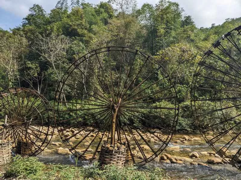 Les roux &agrave; eau de Pu Luong