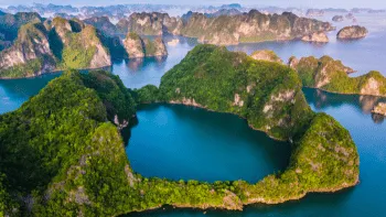 Halong Bay: A fairy tale cruise
