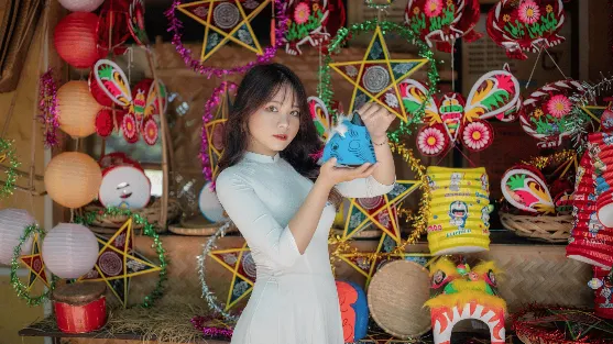 What Is the Vietnamese Mid-Autumn Festival? A Traveler's Guide to Tet Trung Thu