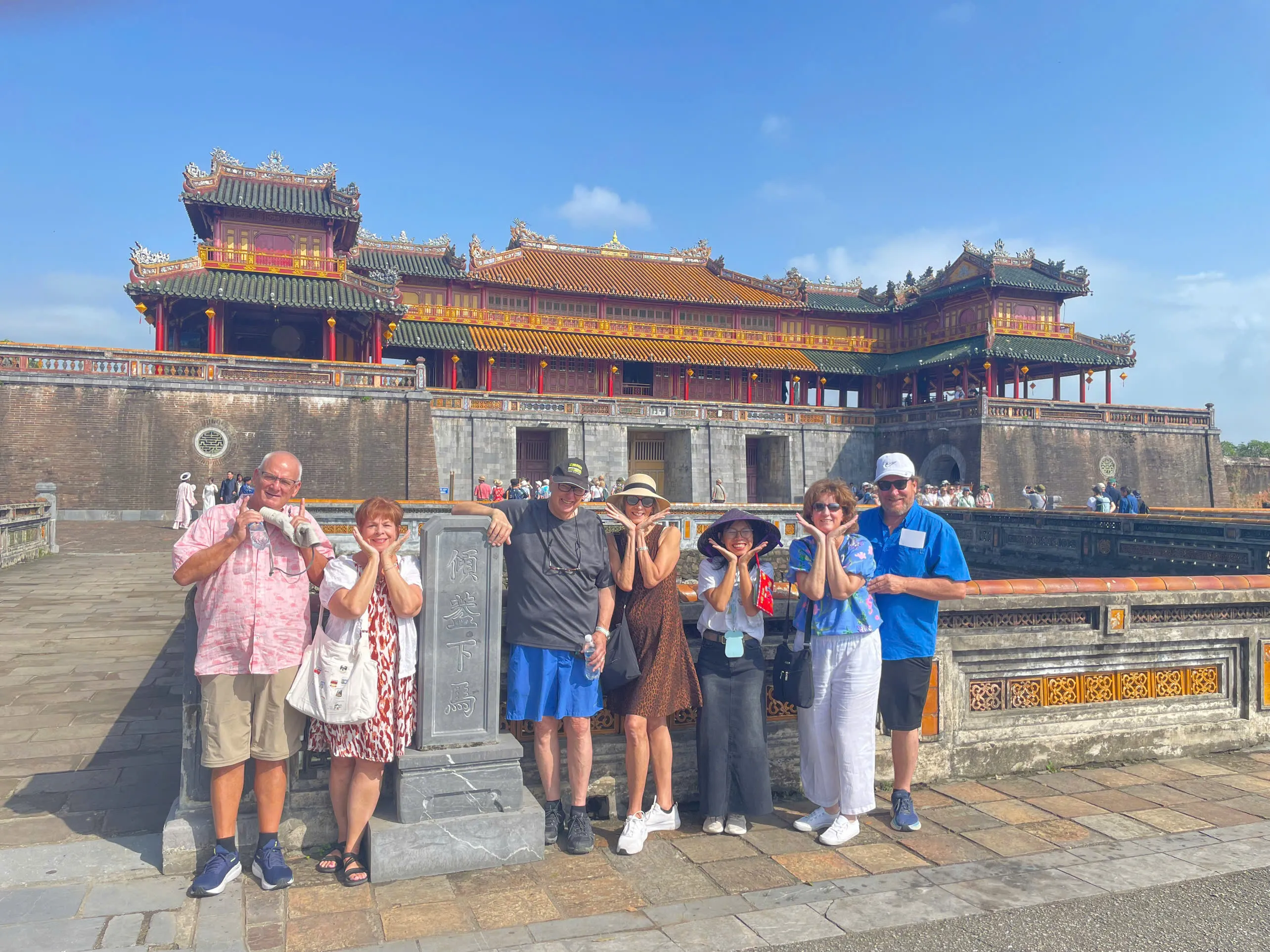 Chauffeur guide privé au Vietnam vous tente ?