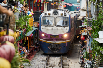 Vietnam, nostalgie du train - GIR01a