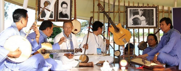 Certains instruments musicaux traditionnels au Vietnam