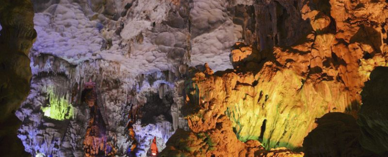 Les 8 grottes étonnantes au Vietnam: Grotte Thien Cung de la baie d’Ha Long (Partie 2)